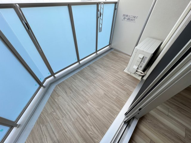 プライムアーバン南森町のバルコニー