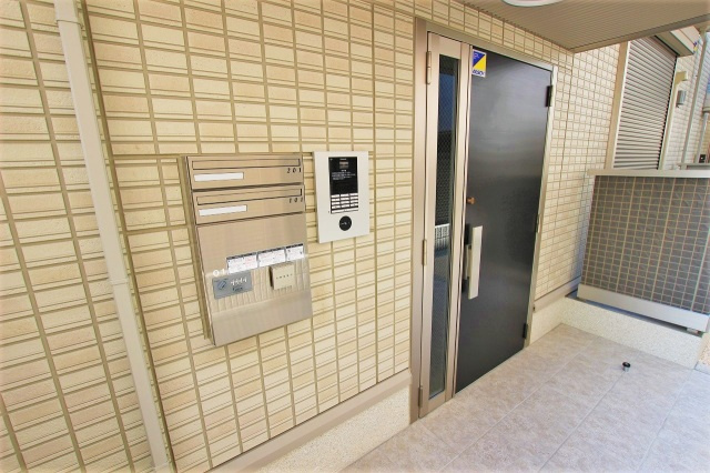 ラフィーネ徳庵のエントランス