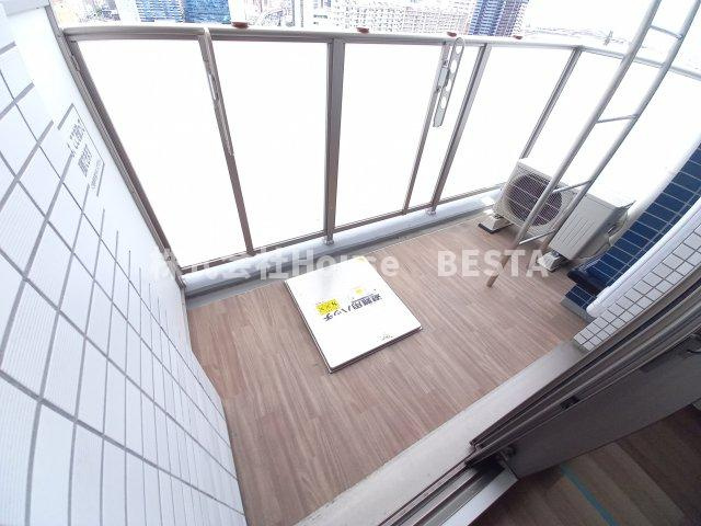 プレサンス神戸キュリオのバルコニー