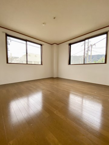 【洋室】 | マンションニューハマⅡ