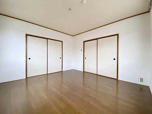 【寝室】 | マンションニューハマⅡ