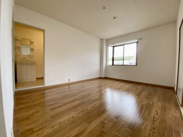 【居間・リビング】 | マンションニューハマⅡ