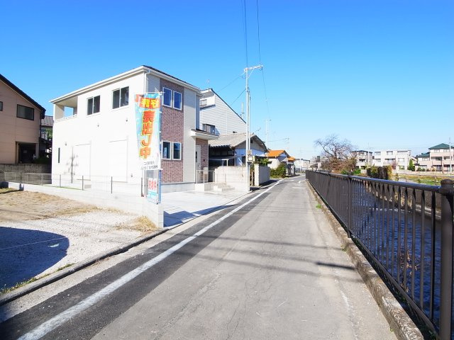 新築　前橋市三河町1期　Heartful　Town　1号棟　の前面道路含む現地写真|現地写真　東側接道幅員約4ｍ