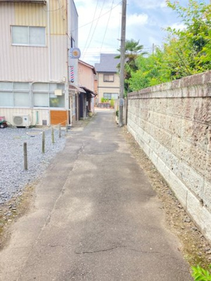 【周辺】 | 丙22坪 | 玄関です