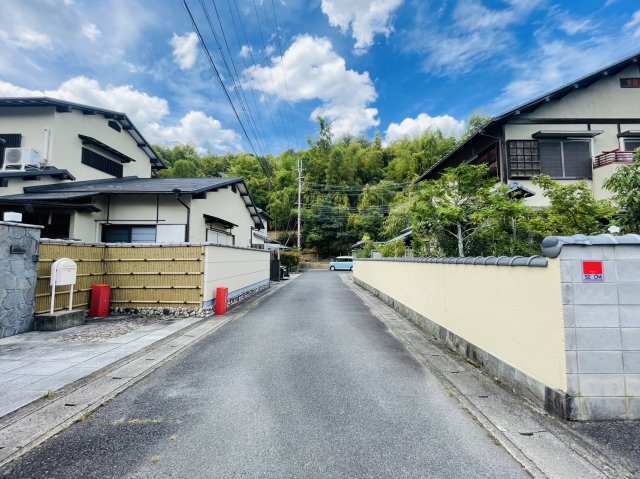 嵯峨観空寺明水町の前面道路含む現地写真