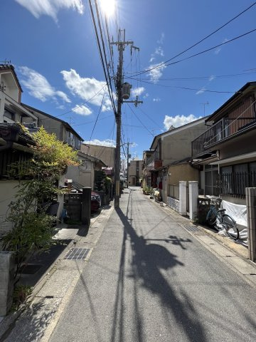 桂稲荷山町Ⅲの前面道路含む現地写真