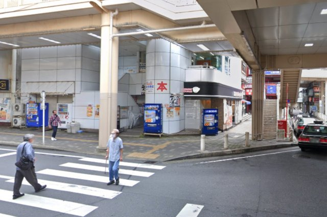 良文堂ビルの周辺