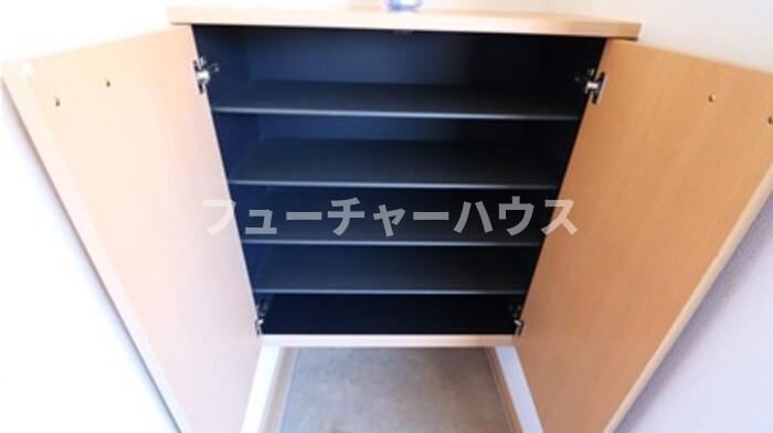 リヴィエールの玄関
