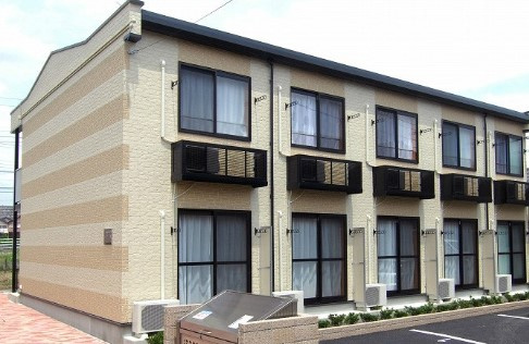 レオパレスリトルガーデン