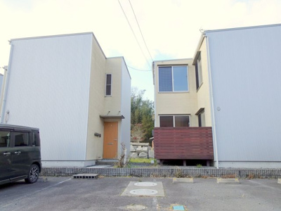【駐車場】 | アーバンヒルズ　戸建　3ＬＤＫ | 車をお持ちの方に嬉しい駐車場付きの物件です