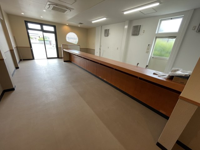 飯田町店舗の内装|現入居者の前の内装です。