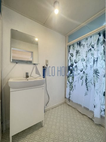 フラワリー霞ヶ関3号棟の独立洗面台