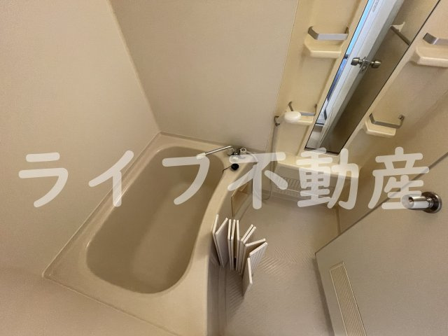 ラ・フォーレ高井田の浴室|コンパクトで使いやすいお風呂です