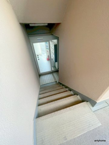 ビスタ緑地１　仲介手数料無料のロビー