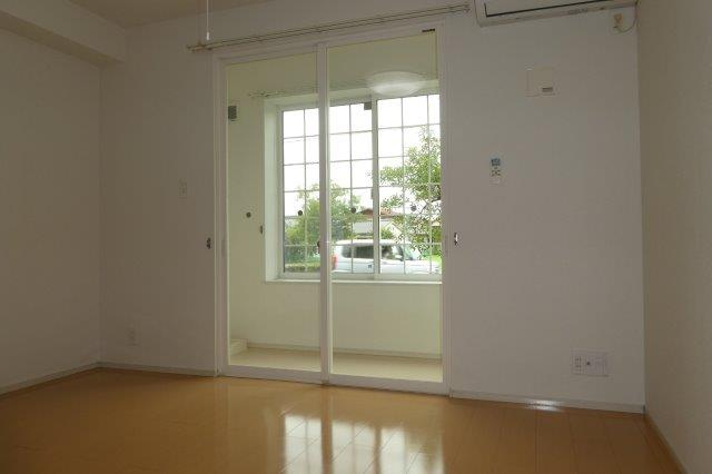 サンフラワーＫの居間・リビング|洋室