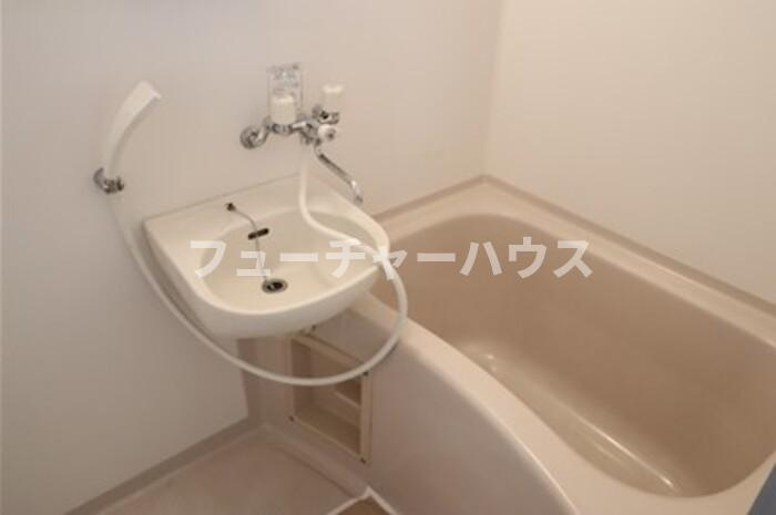 サニーヒルズ薬師台　Ａの浴室