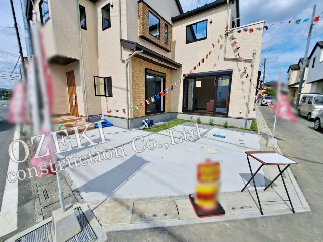 越谷市神明町新築戸建て-KEIAI TERRACEケイアイテラス-の駐車場