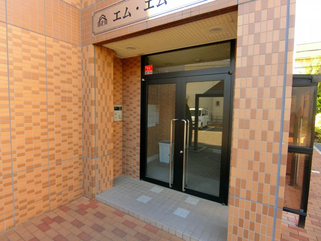 エムエムケーのエントランス