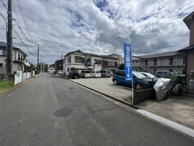 鶴ヶ島市脚折町三丁目　建築条件なし売地　東武東上線『坂戸駅』徒歩16分　【長久保小学区】の前面道路含む現地写真