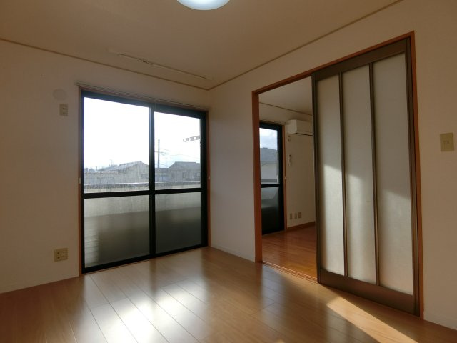 エクセルハイム　B棟の洋室