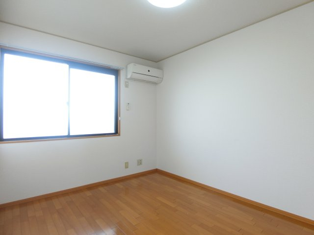 エクセルハイム　B棟の洋室