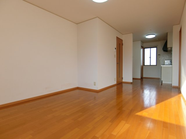 エクセルハイム　B棟の居間・リビング