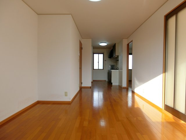 エクセルハイム　B棟の居間・リビング