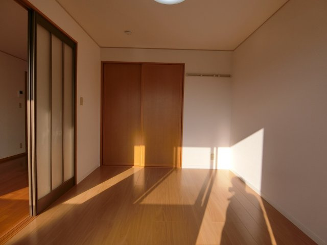 エクセルハイム　B棟の洋室