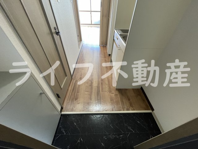 COCOプラムビハーラの玄関|落ち着いた玄関です