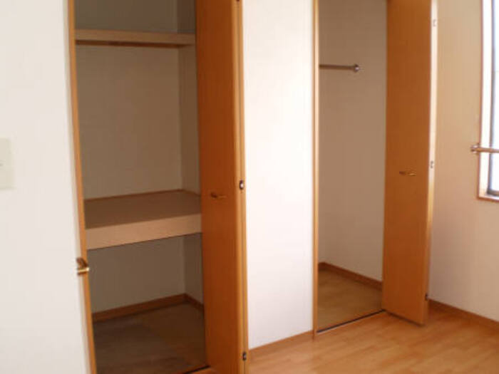 メゾンローズブランの収納|2F北側洋室収納