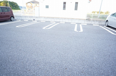【駐車場】 | プログレスⅡ | 駐車場