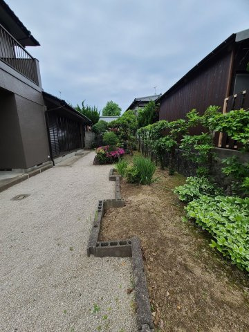 【庭】 | 宗像市自由ヶ丘２丁目 戸建て | お庭にはガーデニングや家庭菜園を楽しめるようあらかじめ整えられたエリアがあります