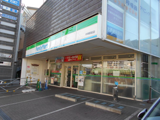コンビニ／ファミリーマート 中神駅前店／210m