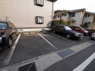 【駐車場】 | ベルレージュ