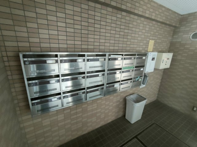 ルナエルモッサのその他共用部分|集合ポストです