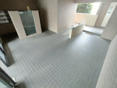 【ロビー】 | ルナエルモッサ | 落ち着いたロビーです