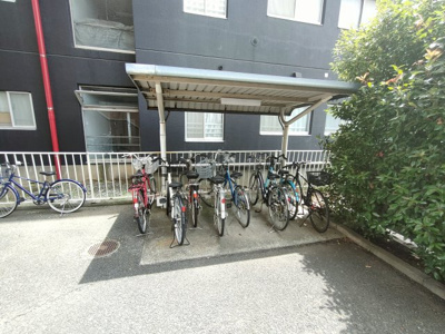 【その他共用部分】 | ルナエルモッサ | 駐輪場です