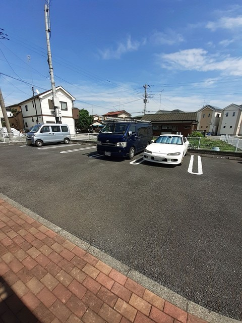 ソレアードの駐車場