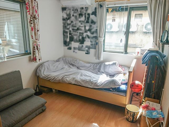 【洋室】 | 伊東市竹の内　戸建 | 1F　6帖洋室