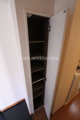 レオパレスアレグリーアの収納