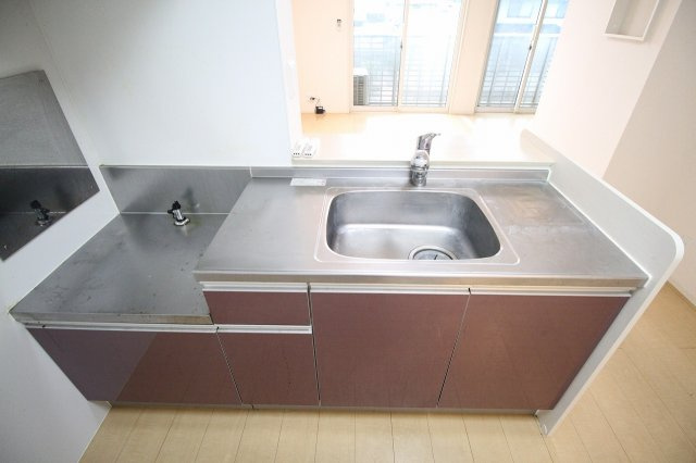 プラウド年見のキッチン|キッチンです