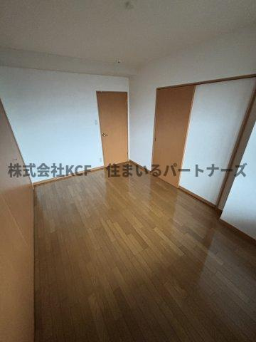 久留米市上津町の賃貸マンションの居間・リビング|ゆったりとした居間です