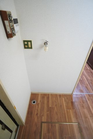 芝山1丁目戸建ての設備|室内洗濯機置場（キッチン）
