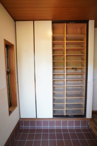 芝山1丁目戸建ての収納