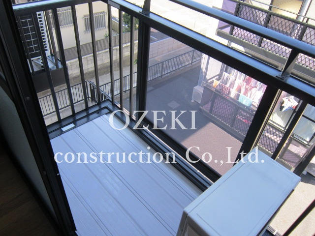 ラインラルト越谷のバルコニー|※写真は上階のもの