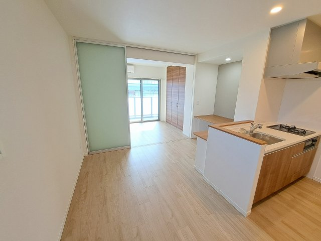 アイエフノヴァ水波町の居間・リビング
