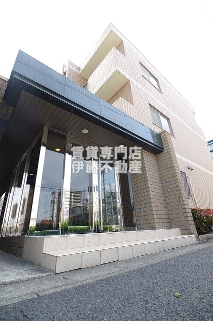 ルーチェ庄内緑地の外観