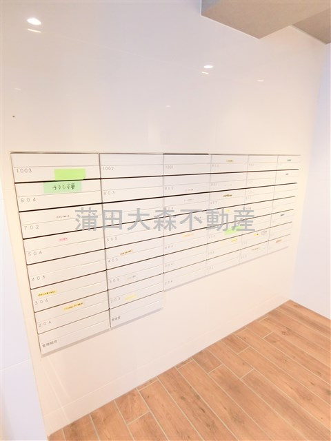 ディアレイシャス大森WESTのエントランス