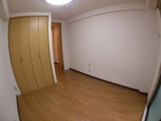 ロイヤルマンションの洋室|別のお部屋のお写真です！