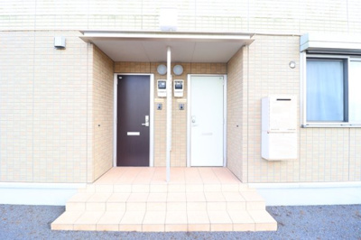 【エントランス】 | サウス・クレストB